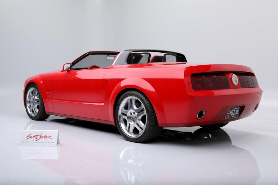  Ford Mustang GT Convertible Concept 2004 года  (фото 25 из 51)